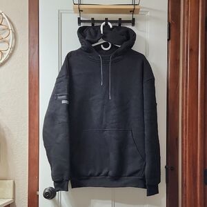 NEW Comfrt Black Travel Hoodie - M